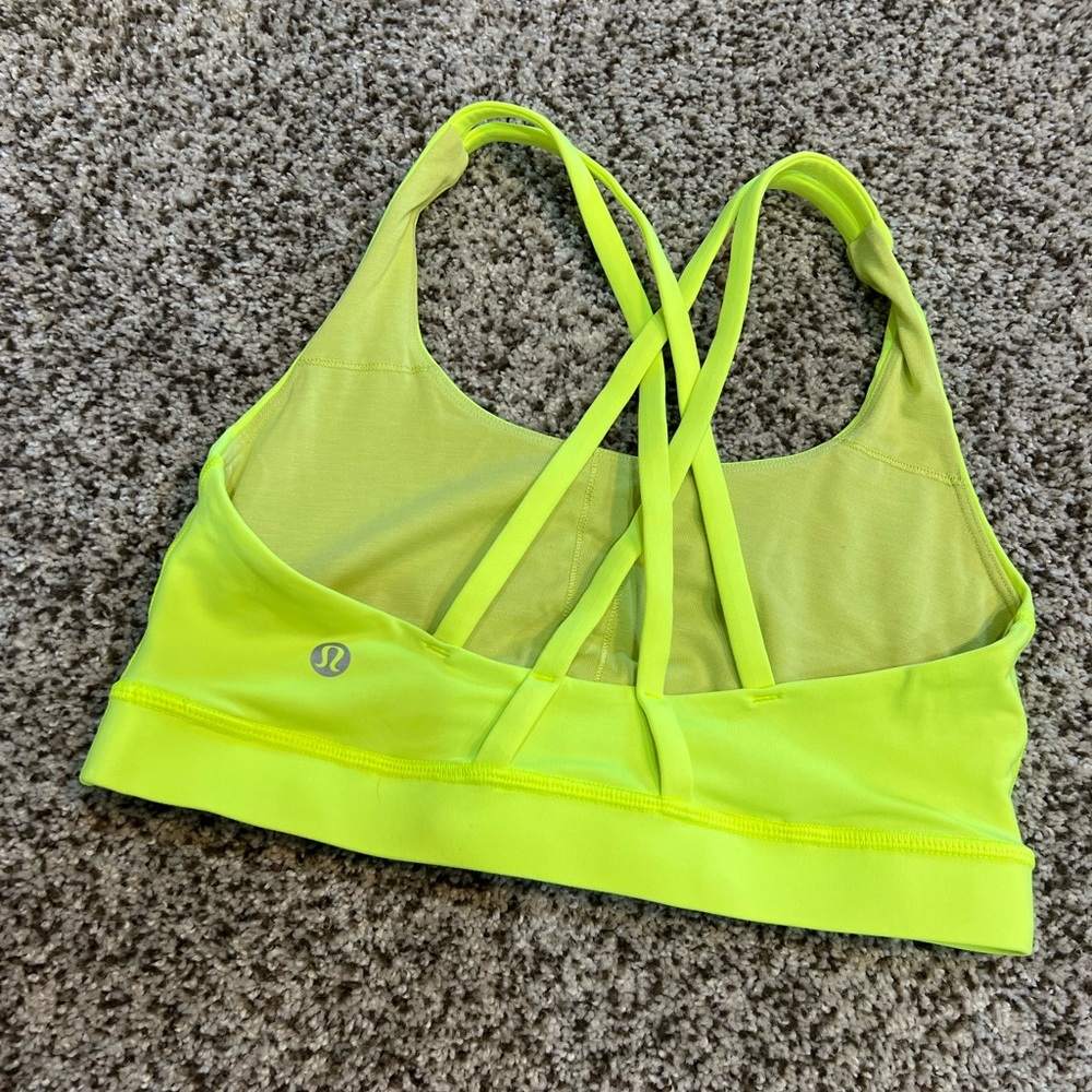 Lululemon sports bra